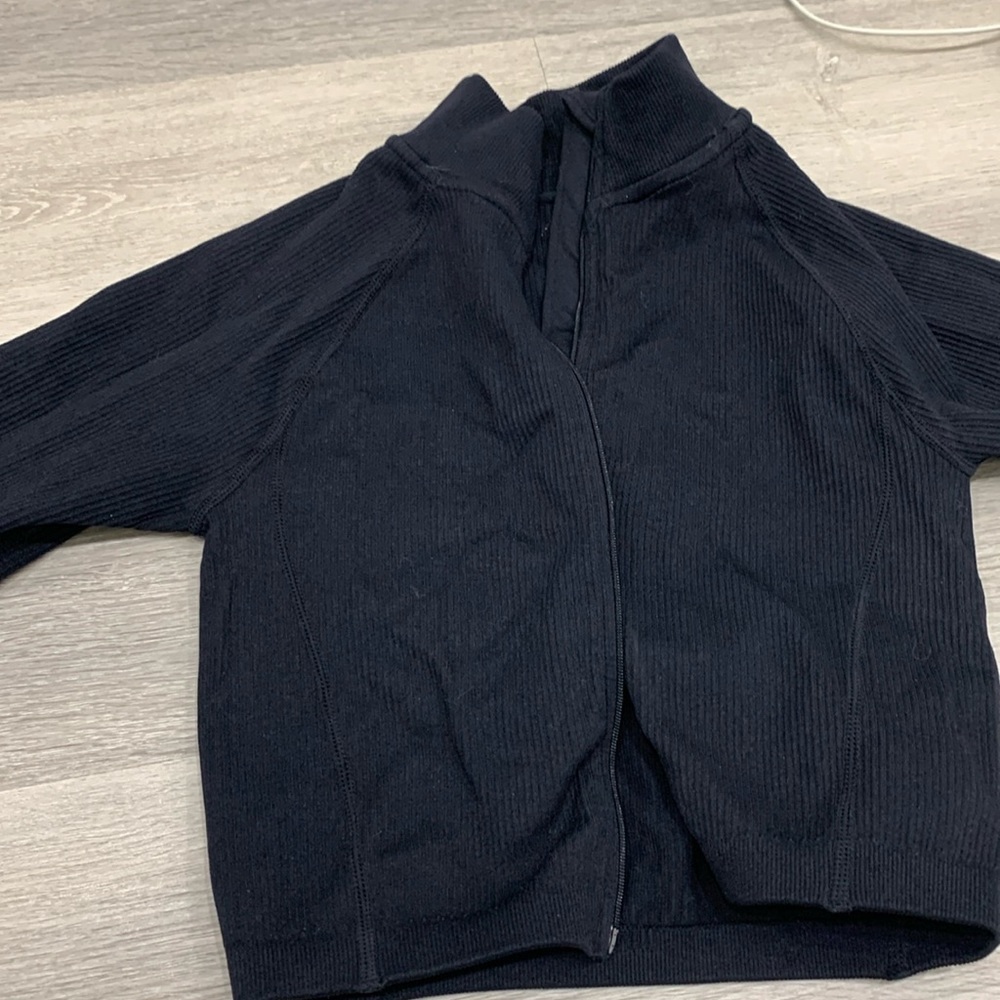 Long sleeve top for working out